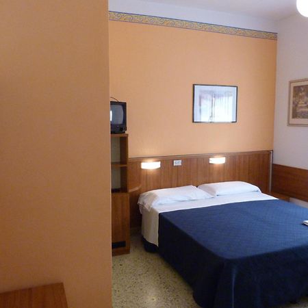 Hotel Bologna ซัน เบเนเดตโต เดล ตรอนโต ภายนอก รูปภาพ